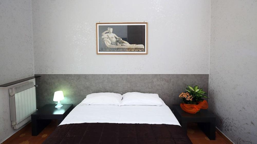 Roma Room Hotel エクステリア 写真