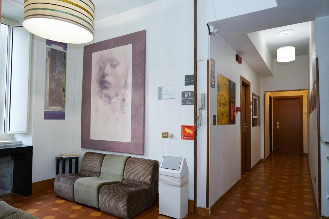 Roma Room Hotel エクステリア 写真