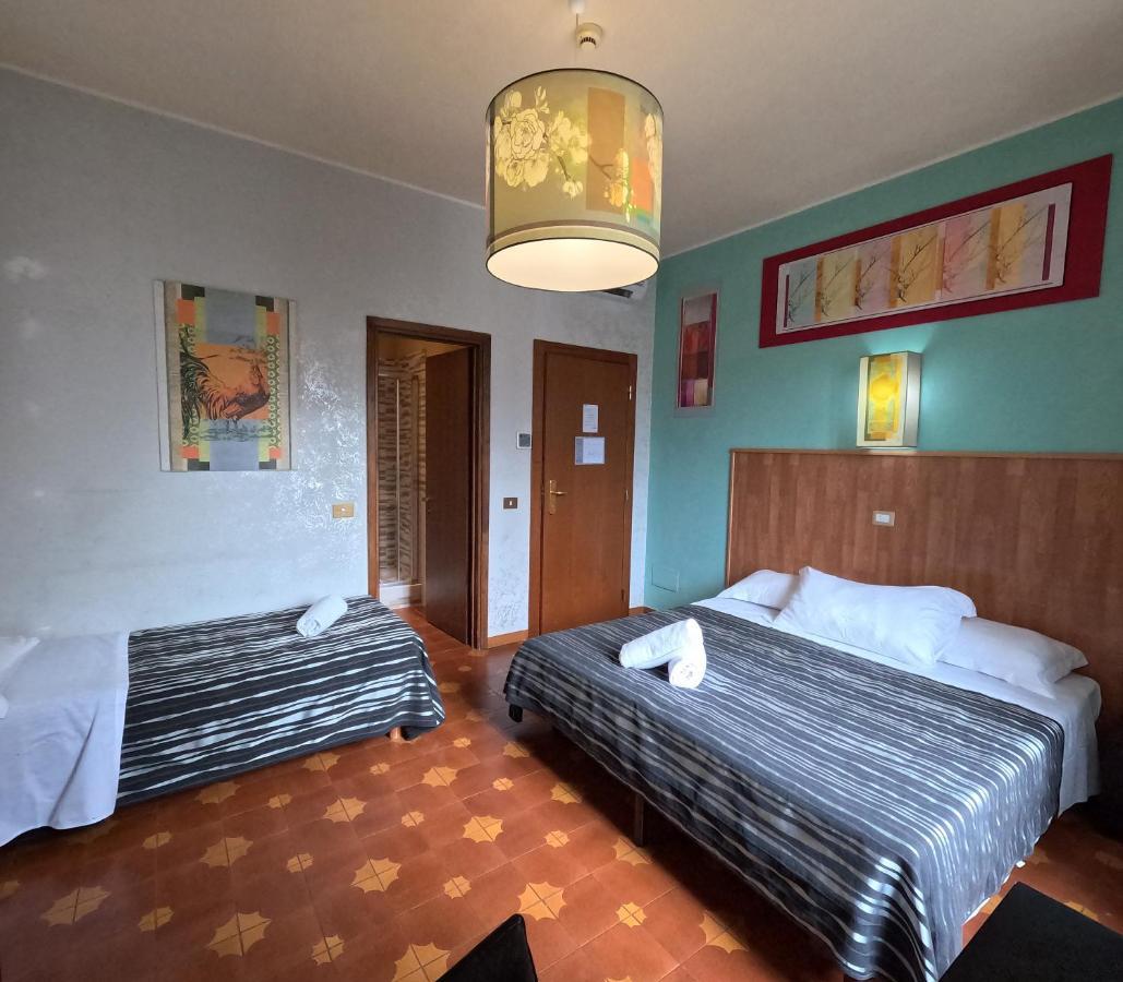 Roma Room Hotel エクステリア 写真
