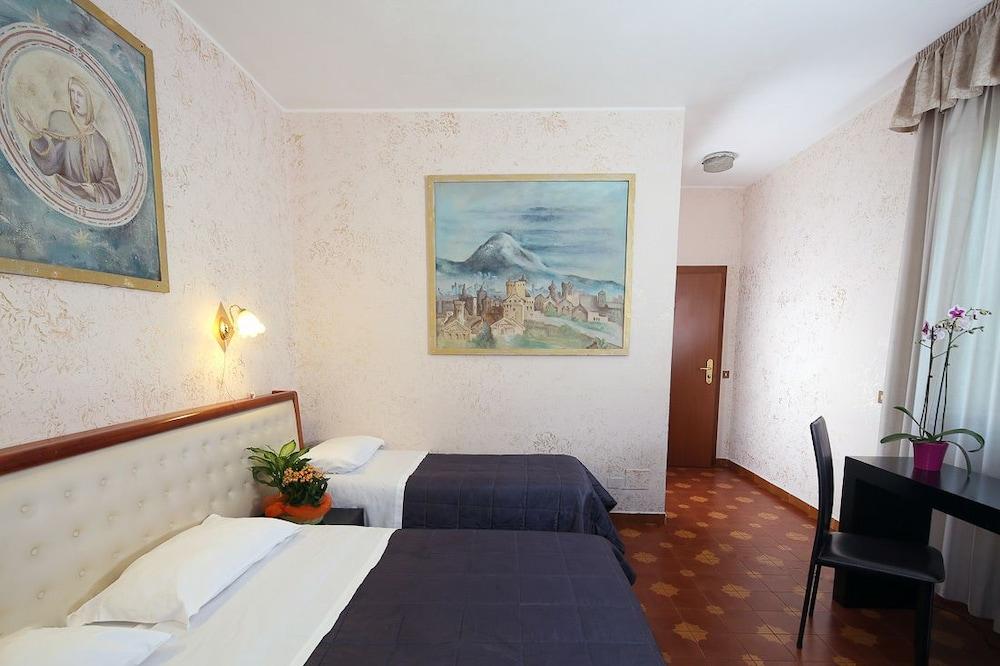 Roma Room Hotel エクステリア 写真
